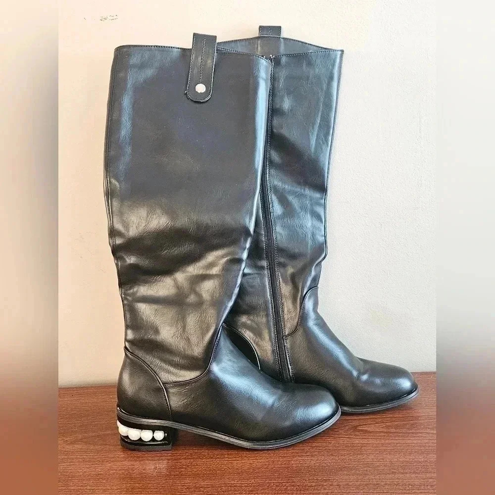 Catherine Malandrino Knee High  Pearl Style Boots SIZE 8 EUC - Picture 2 of 6